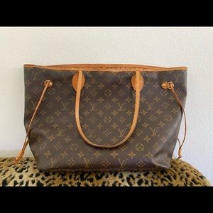 Authentic Louis Vuitton Neverfull bag
